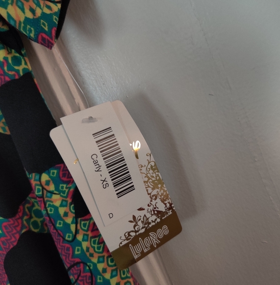 Lularoe Disney Carly (Minnie Mouse - Picture 2 of 2